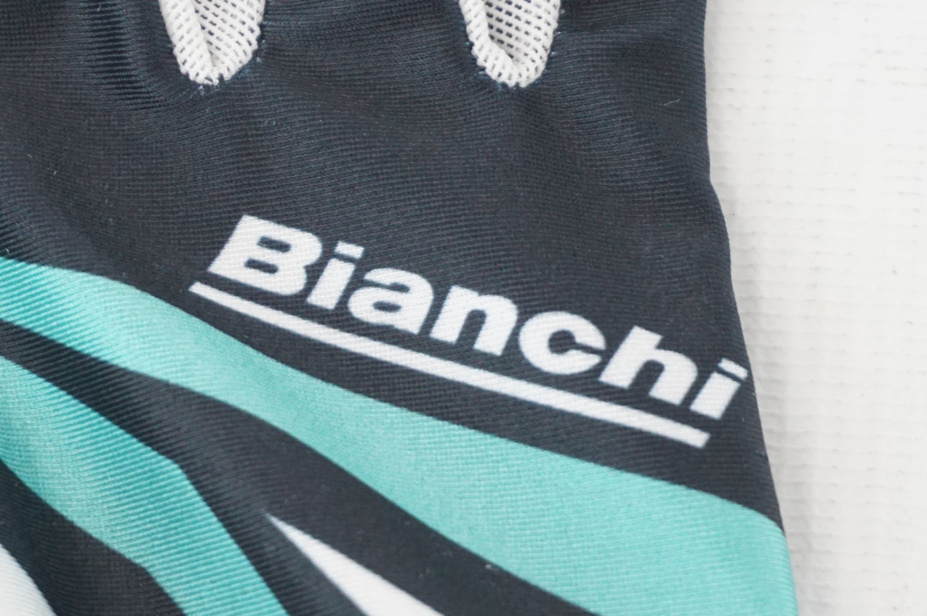 BIANCHI 「ビアンキ」 Mサイズ 指切りグローブ / 阪急塚口店