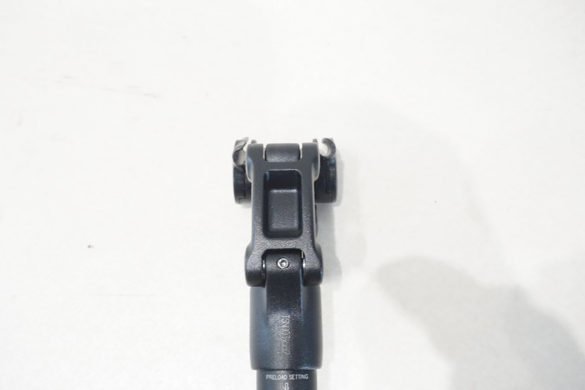 SR SUNTOUR 「エスアールサンツアー」 NCX φ27.2 サスペンション シートポスト / 横浜戸塚店