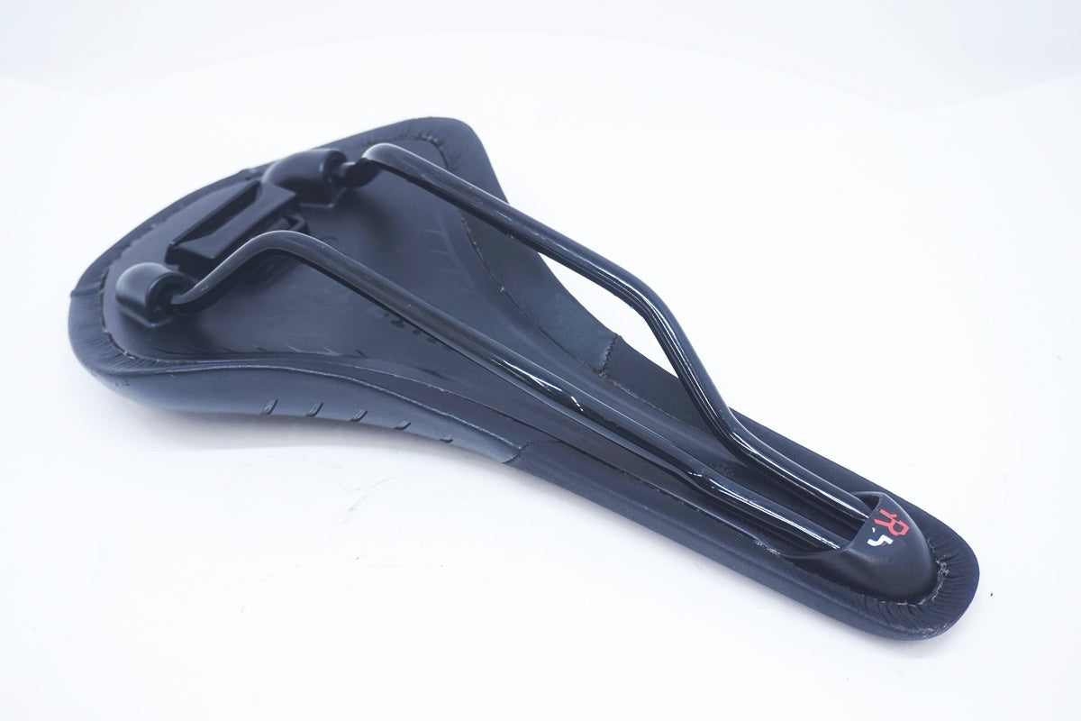 FIZIK 「フィジーク」 ANTARES R5 サドル / 大阪美原北インター店