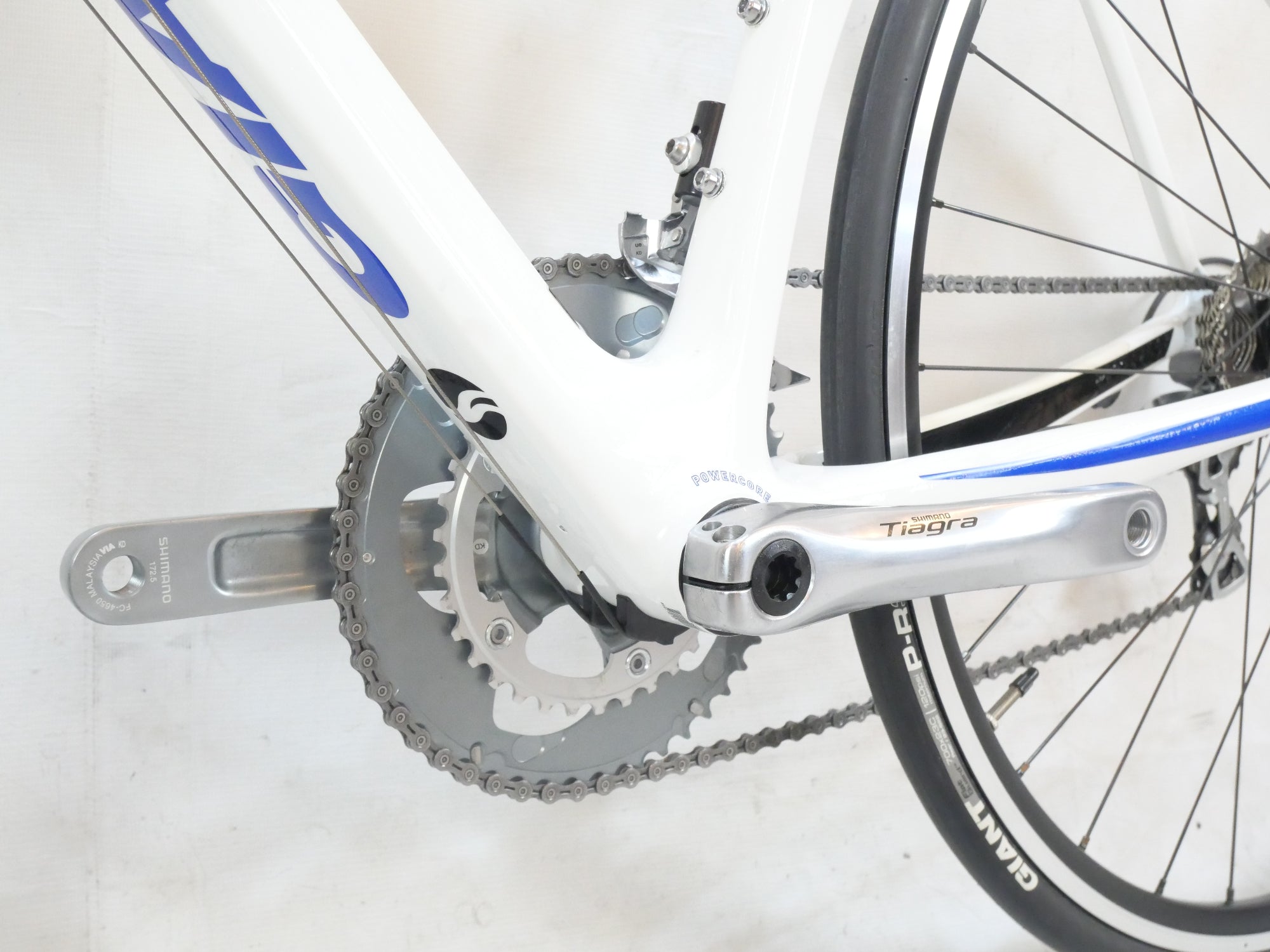 GIANT 「ジャイアント」 DEFY COMPOSITE 3 2013年モデル ロードバイク / バイチャリ浦和ベース
