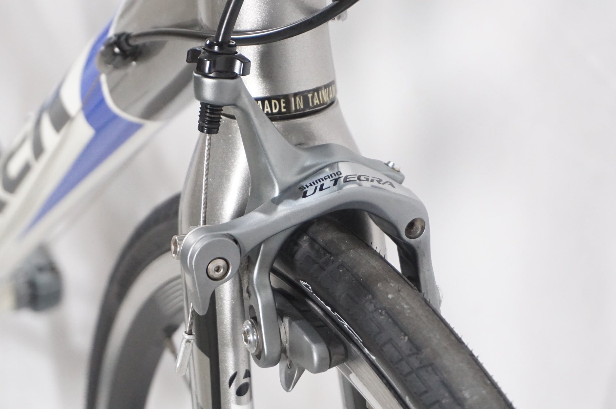 TREK 「トレック」 2.5 ALPHA 2011年モデル ロードバイク / AKIBA店 TREK 「トレック」 2.5 ALPHA 2011年モデル ロードバイク / AKIBA店