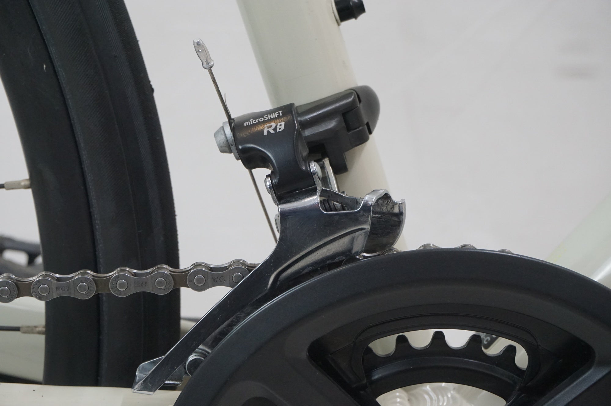 SPECIALIZED 「スペシャライズド」 SIRRUS 2.0 2022年モデル