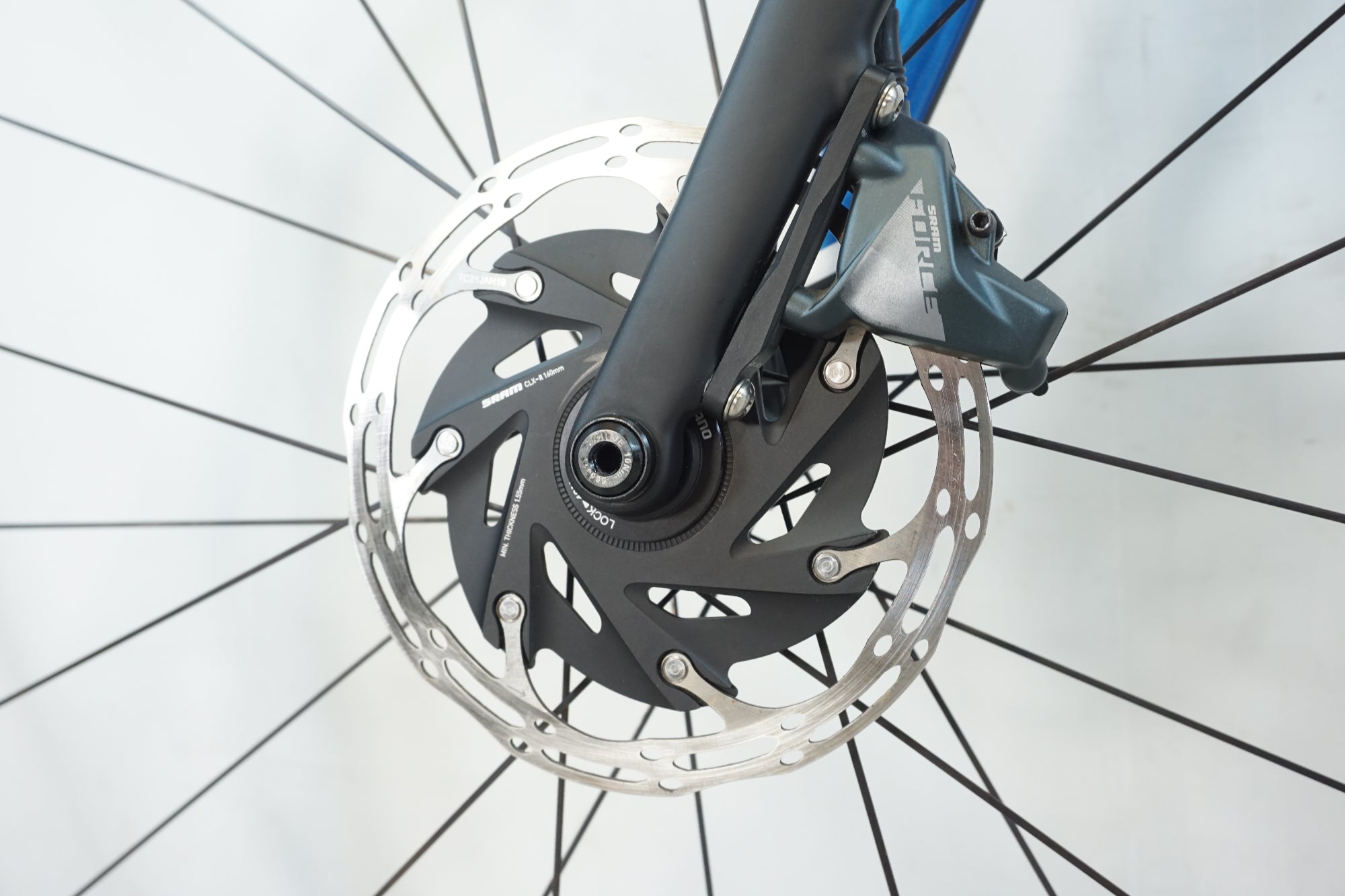 TREK 「トレック」 EMONDA SL7 DISC 2020年モデル ロードバイク / 有明ガーデン店