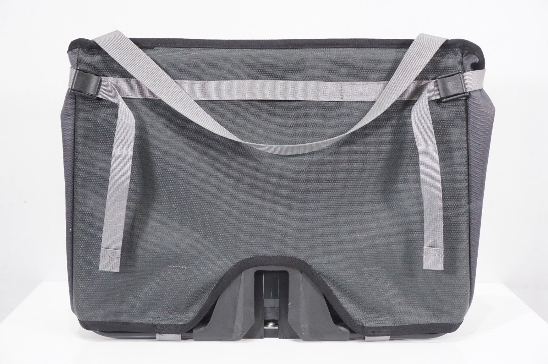 BROMPTON 「ブロンプトン」 BOROUGH BASKET BAG LARGE フロントバッグ / AKIBA店