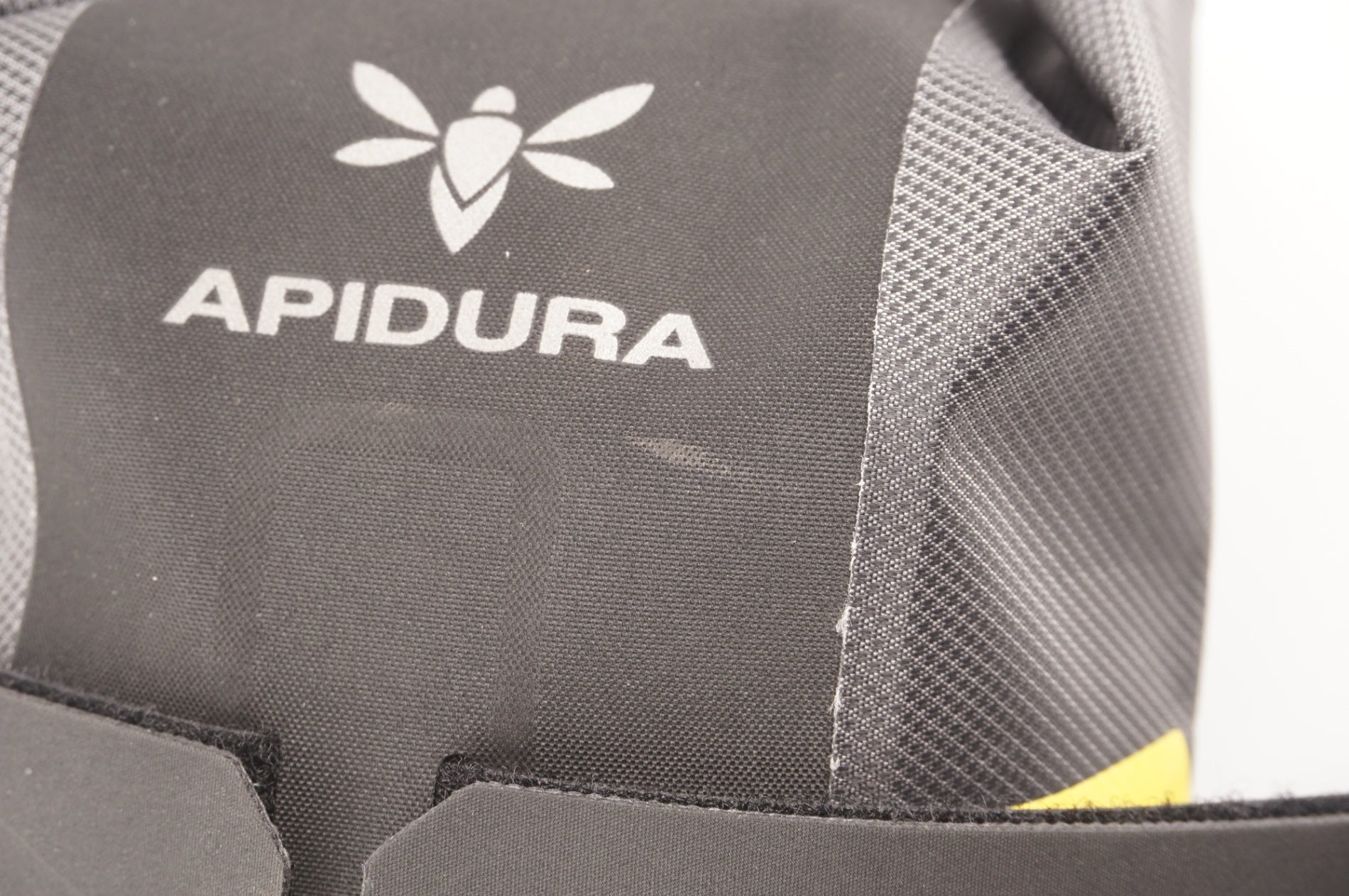 APIDURA 「アピデュラ」 EXPEDITION CARGO CAGE PACK + CARGO CAGE