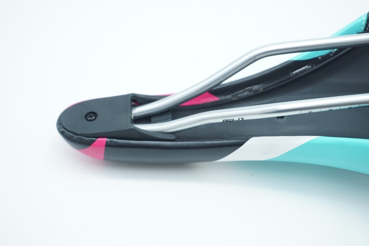 GSR「ジーエスアール」 GOOD SMILE RACING TYPE-3 サドル/ 京都西院店