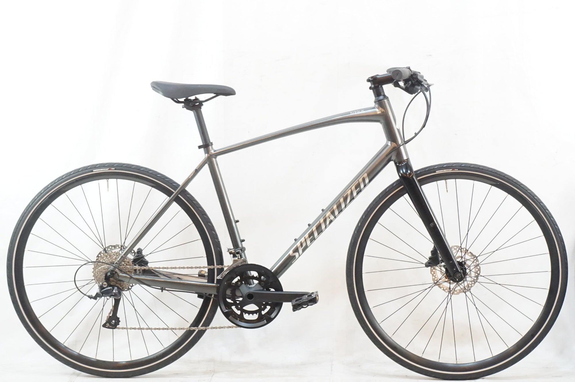 SPECIALIZED 「スペシャライズド」 MEN'S SIRRUS SPORT 2019年モデル クロスバイク / バイチャリ浦和ベース