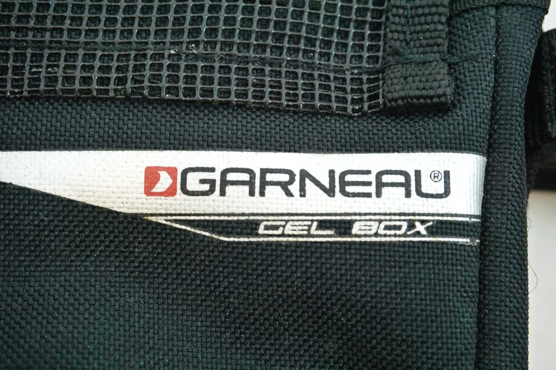 GARNEAU 「ガエルネ」 GELBOX フレームバック / 有明ガーデン店