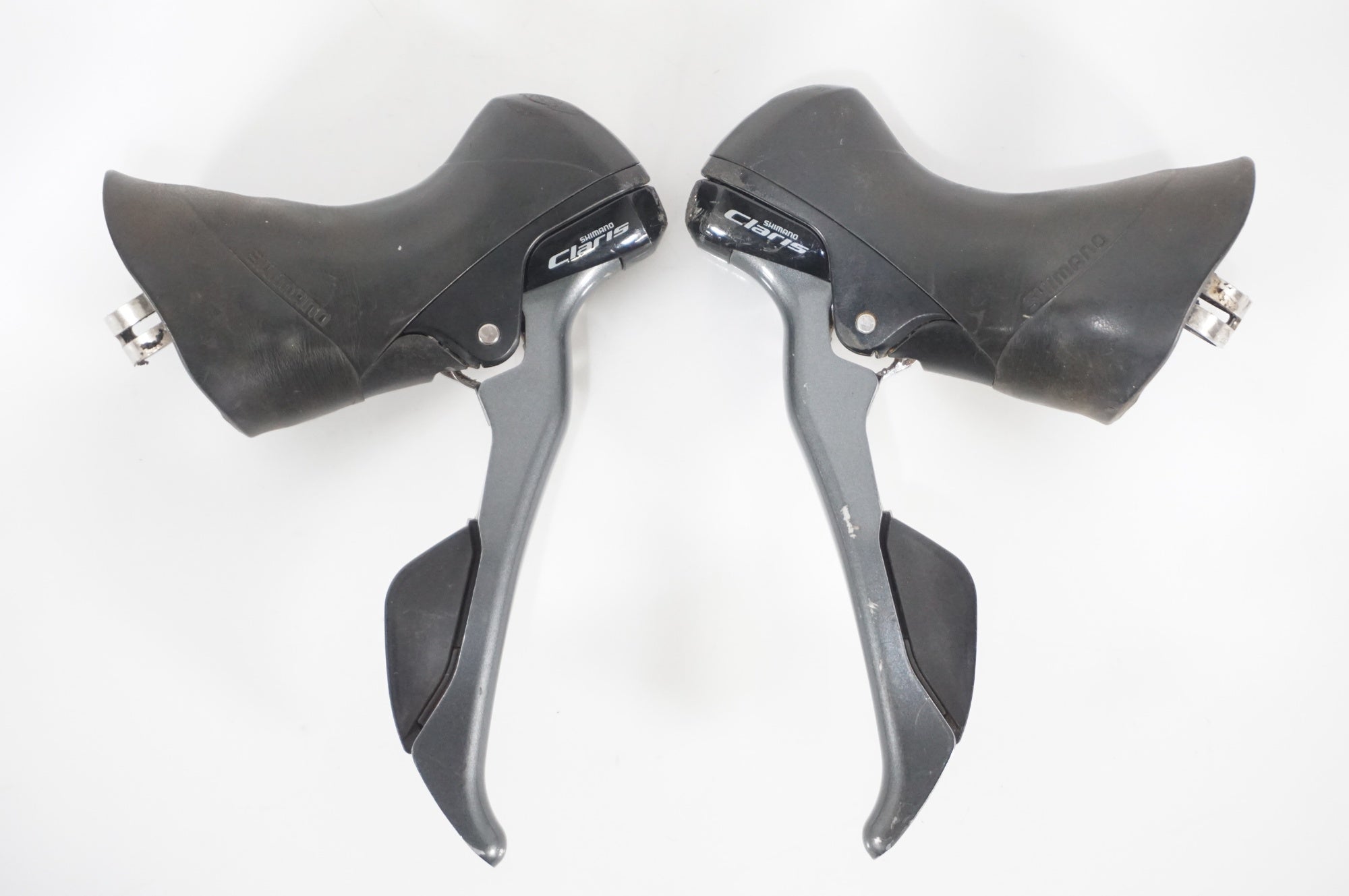 Shimano ST-R2000デュアルコントロールレバー　美品 SHIMANO 「シマノ」 CLARIS ST-R2000 デュアルコントロールレバー