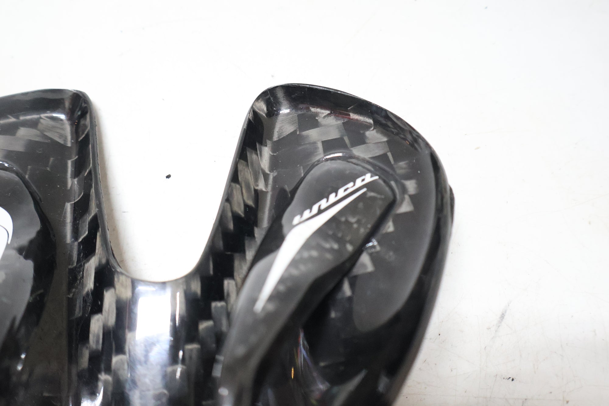 B-PEOPLE 「ビーピーポー」 UNICA カーボンサドル / 高知店