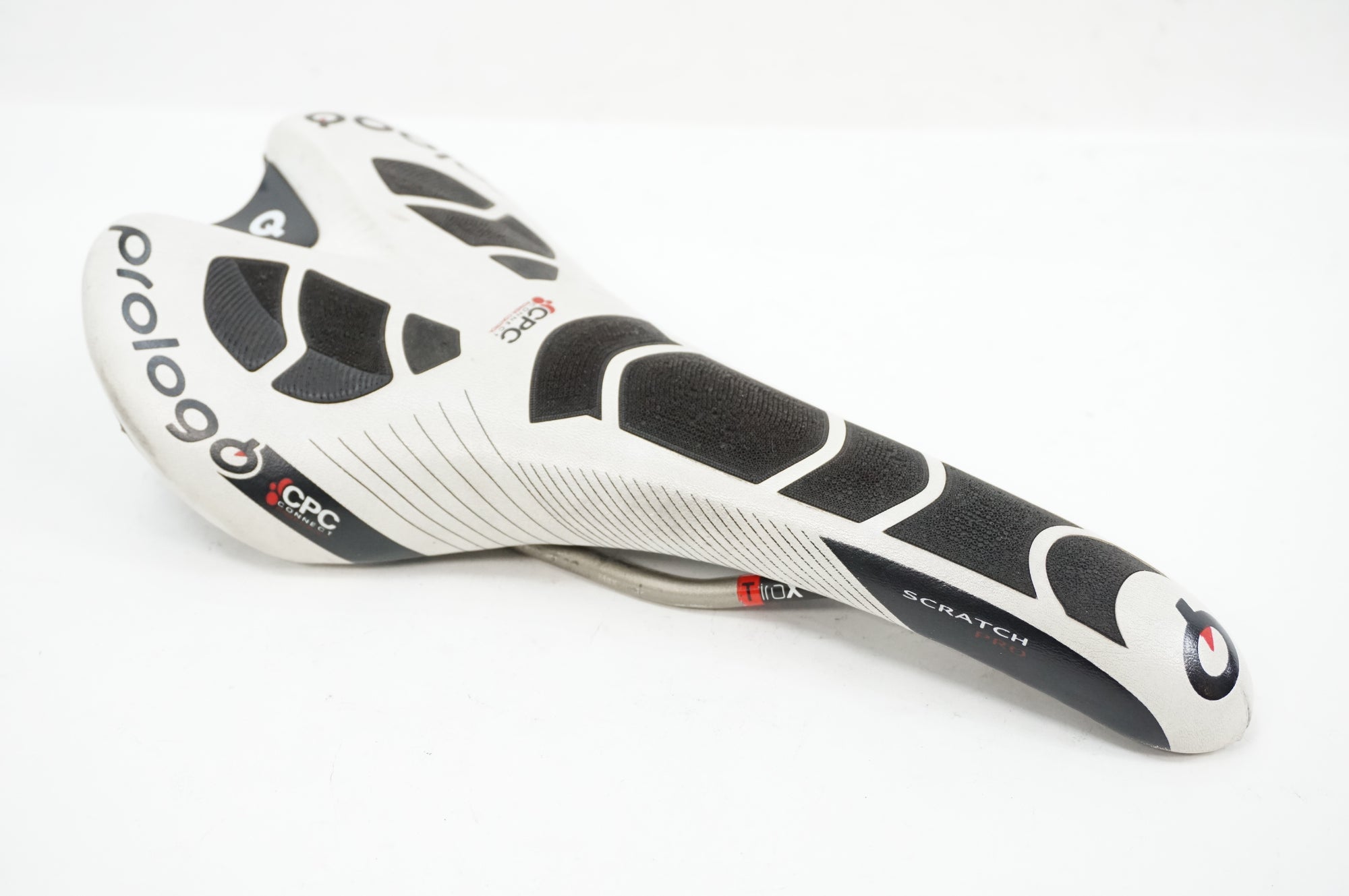 PROLOGO 「プロロゴ」 SCRATCH サドル / 川越店