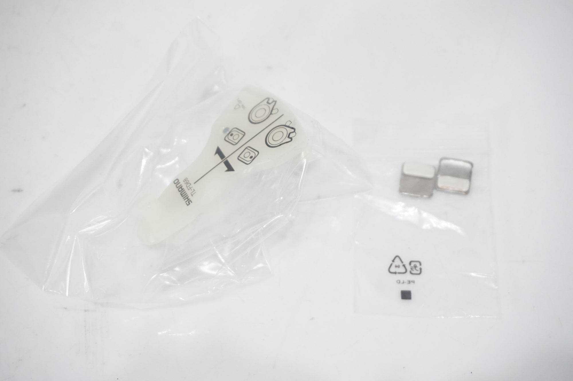 SHIMANO 「シマノ」 ULTEGRA FD-6800 フロントディレイラー / AKIBA店