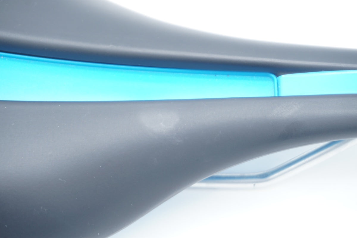 FABRIC 「ファブリック」 LINE SHALLOW ELITE サドル / 滋賀大津店