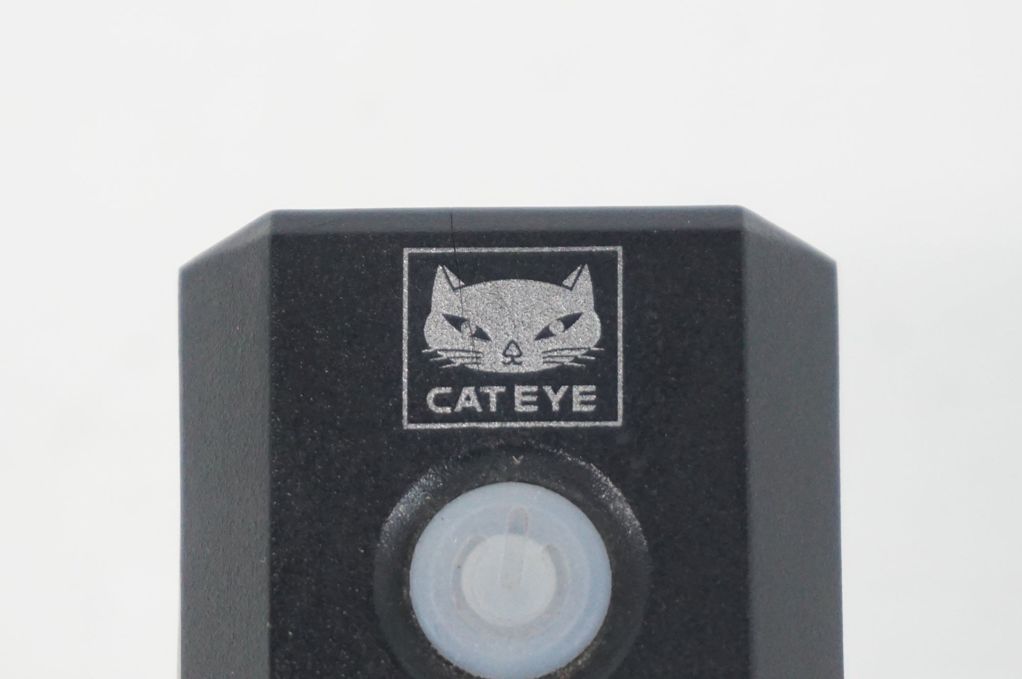 CATEYE 「キャットアイ」 AMPP300 フロントライト / 阪急塚口店