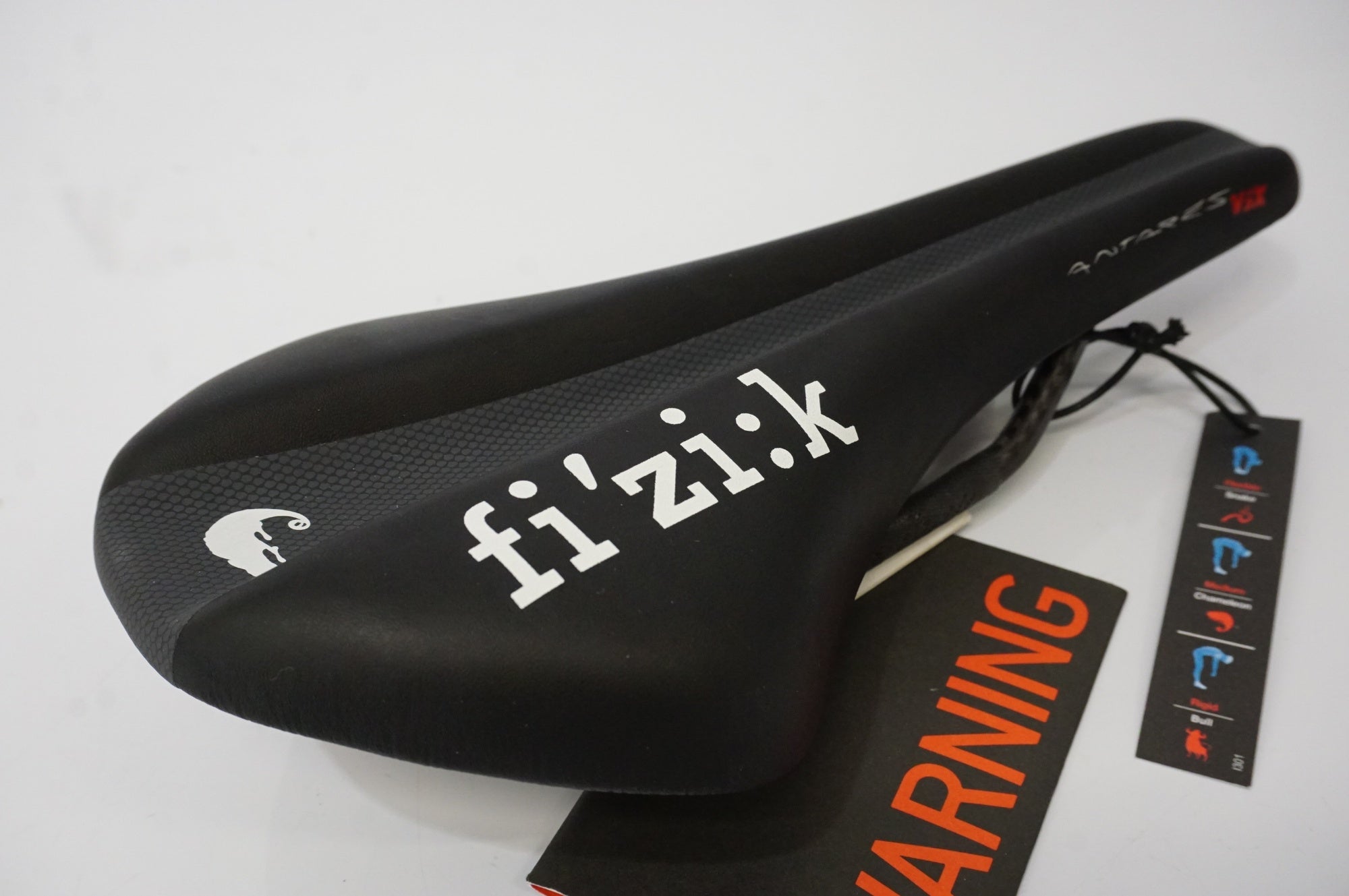 FIZIK 「フィジーク」 ANTARES VERSUS X サドル / 浜松店