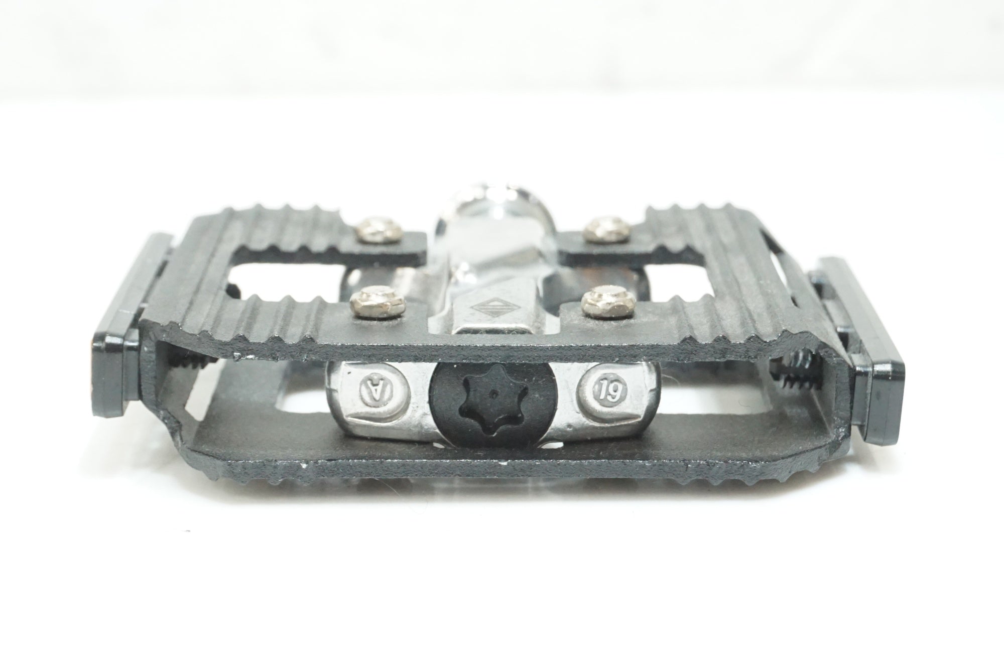 ADEPT 「アデプト」 MIDWAY ペダル / 大宮店