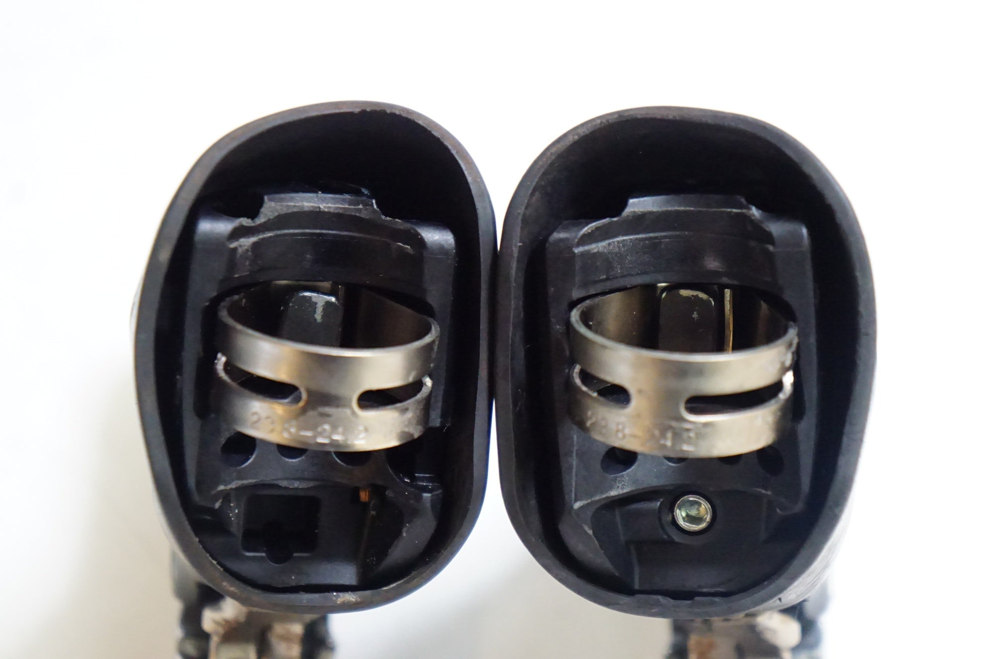 SHIMANO 「シマノ」 105 ST-5700 デュアルコントロールレバー / 熊谷本店