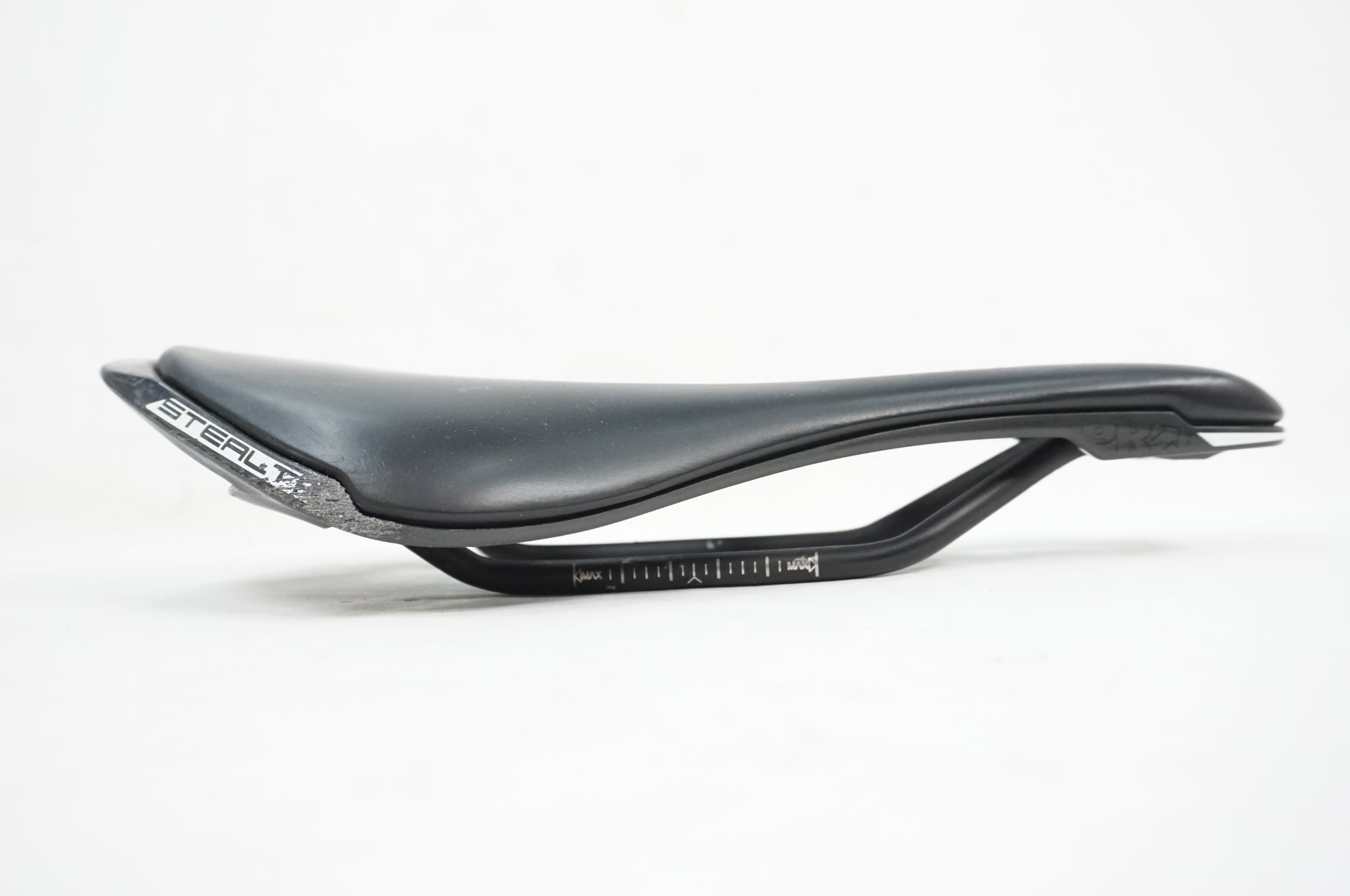 PRO 「プロ」 STEALTH サドル / 川越店