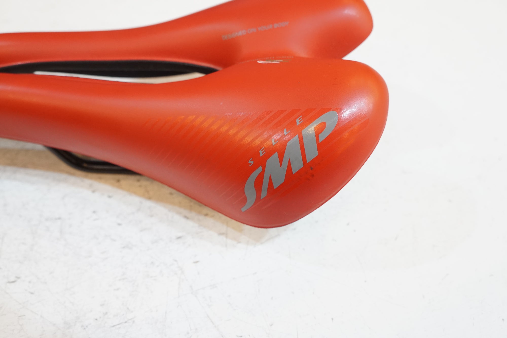 SELLE SMP 「セラ エスエムピー」 EXTRA サドル / バイチャリ浦和ベース