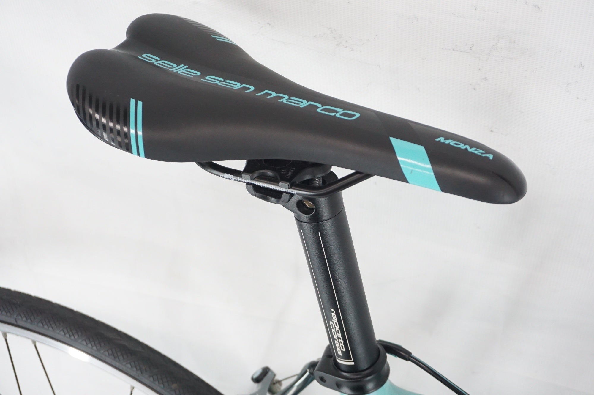 BIANCHI 「ビアンキ」 SEMPRE PRO TIAGRA 2018年モデル ロードバイク / 阪急塚口店