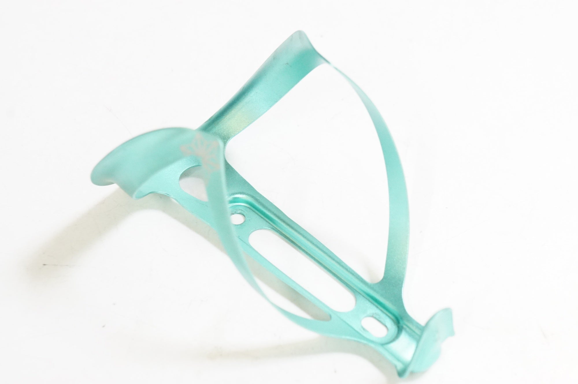 SUPACAZ 「スパカズ」 FLY CAGE ANO ボトルケージ / 熊谷本店