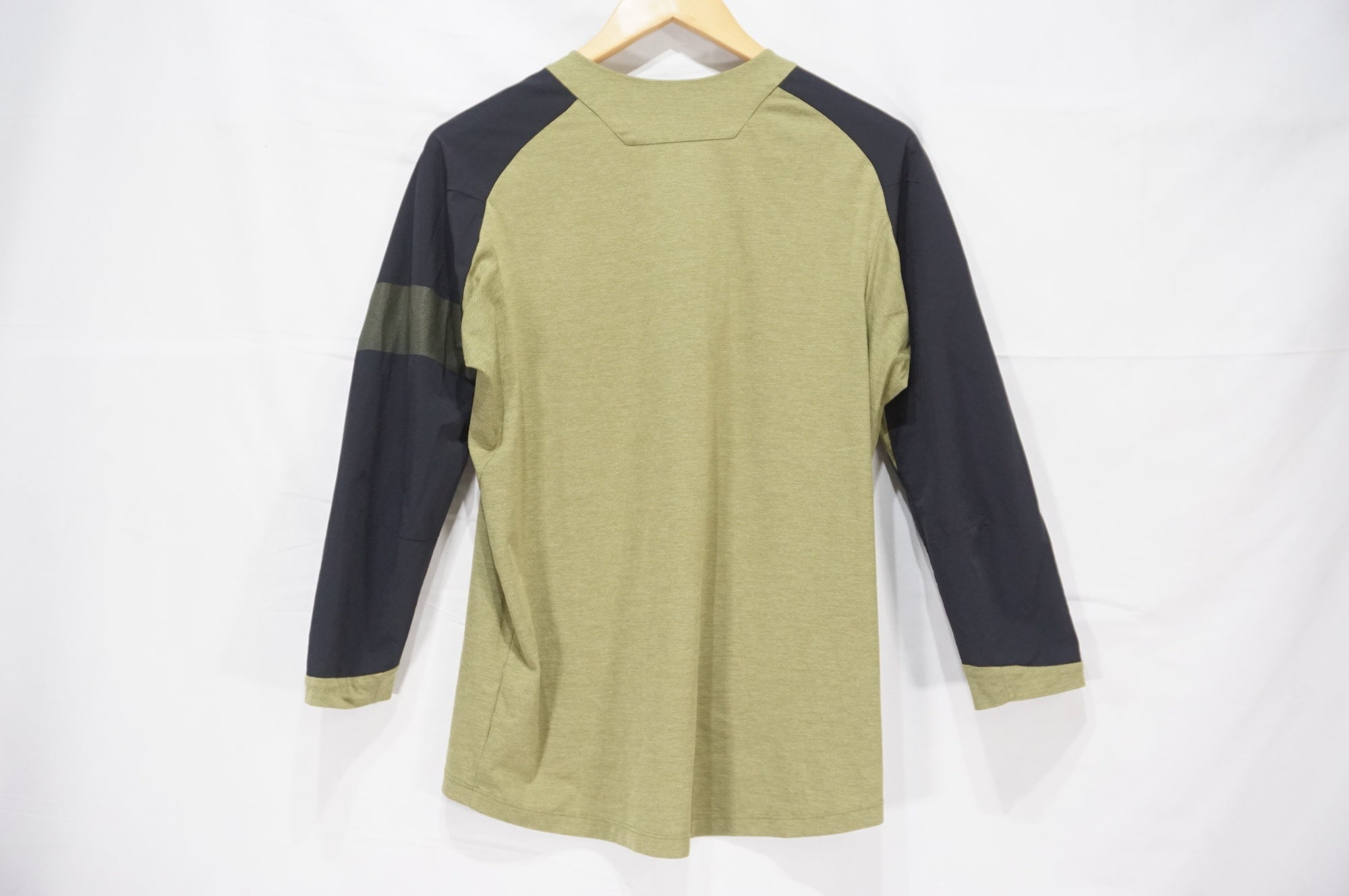 RAPHA 「ラファ」 TRAIL 3/4 SLEEVE JERSEY Sサイズ ジャージ / AKIBA店
