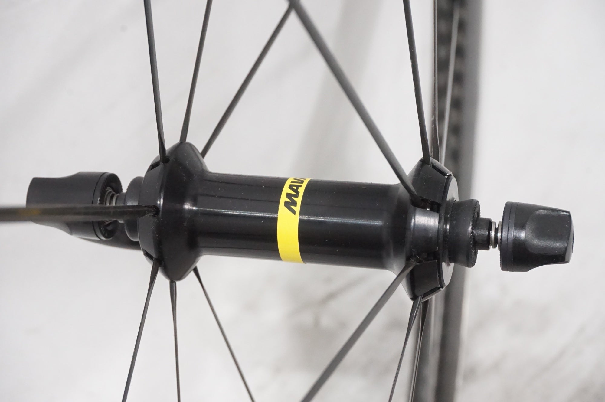 MAVIC 「マヴィック」 COSMIC PRO CARBON シマノ11S ホイールセット / AKIBA店