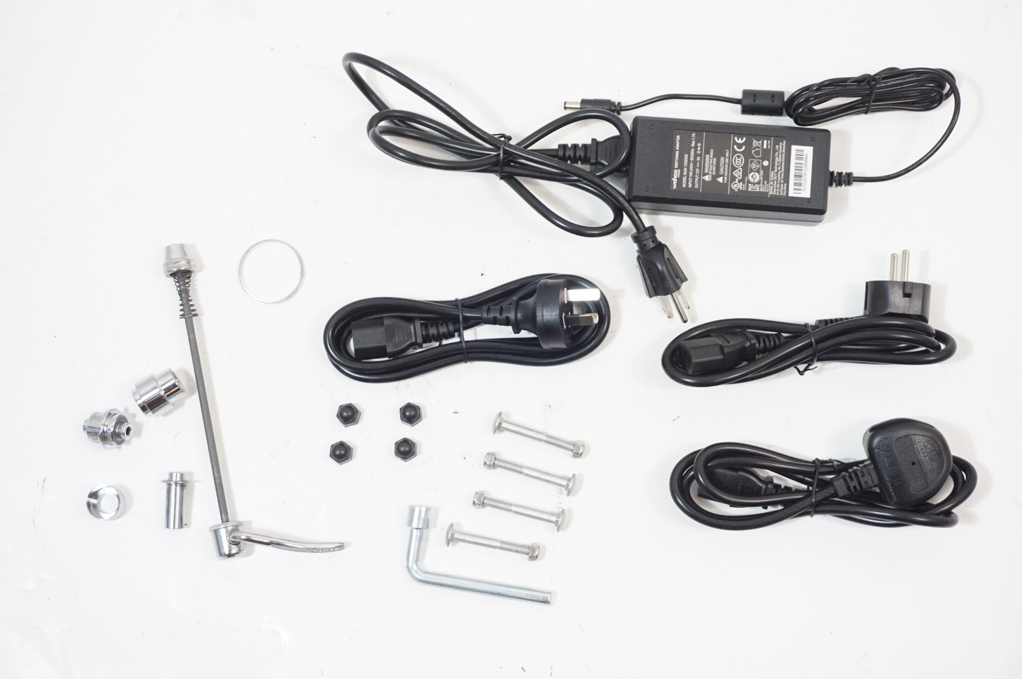 WAHOO KICKR CORE スマートトレーナー　コンセントアダプター付 WAHOO 「ワフー」 KICKR CORE WF123 スマートトレーナー / 世田谷店
