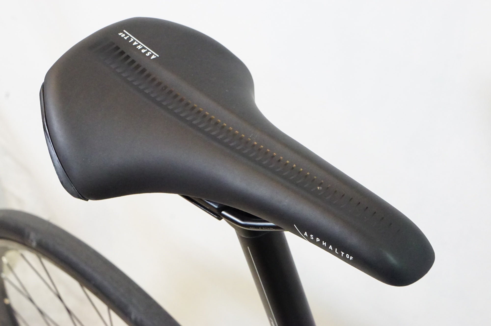 BIANCHI 「ビアンキ」 INFINITO XE DISC 105 2020年モデル ロード