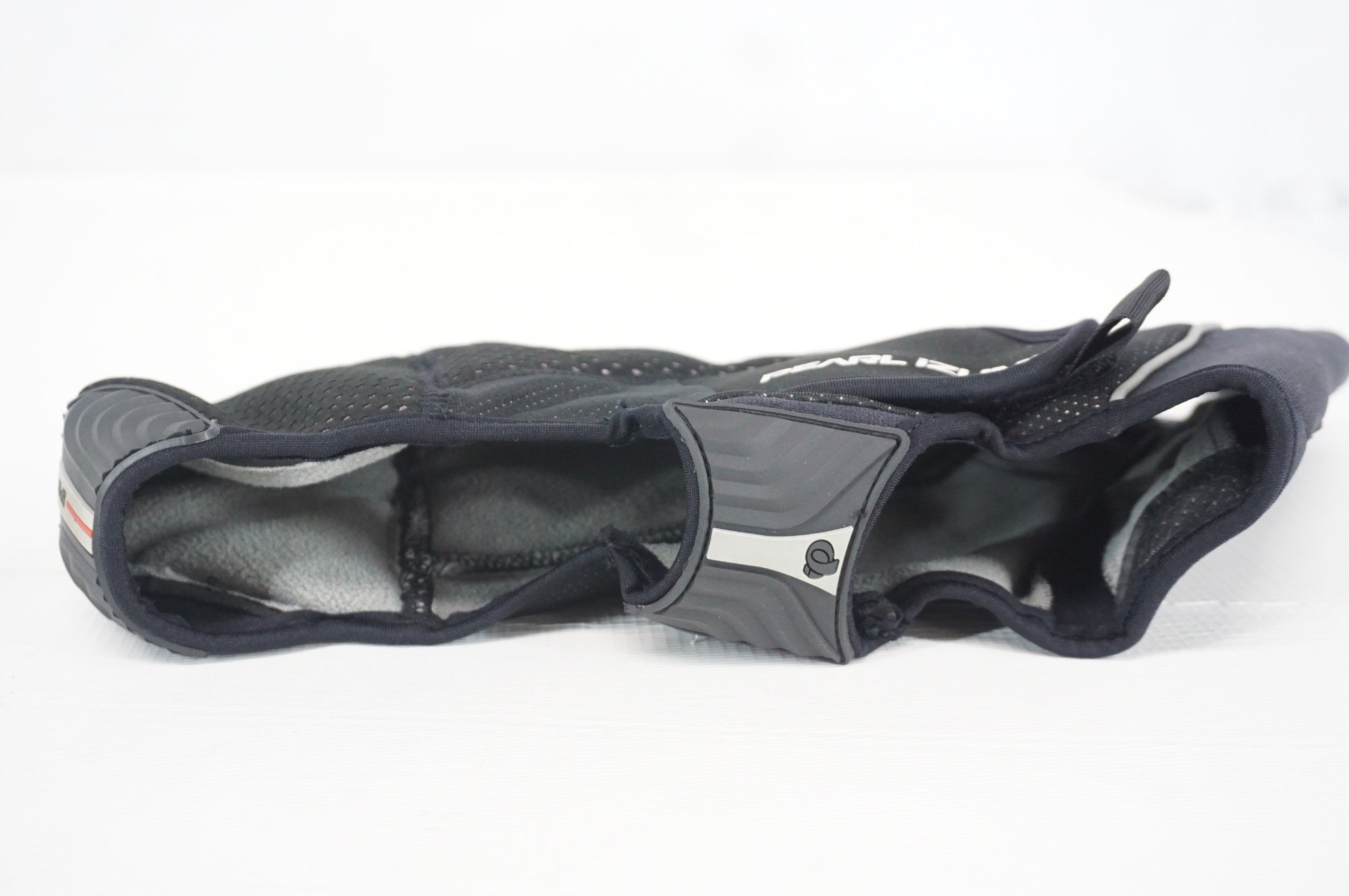 PEARL IZUMI 「パールイズミ」 WIND BREAK TITANIUM Lサイズ シューズカバー / 阪急塚口店