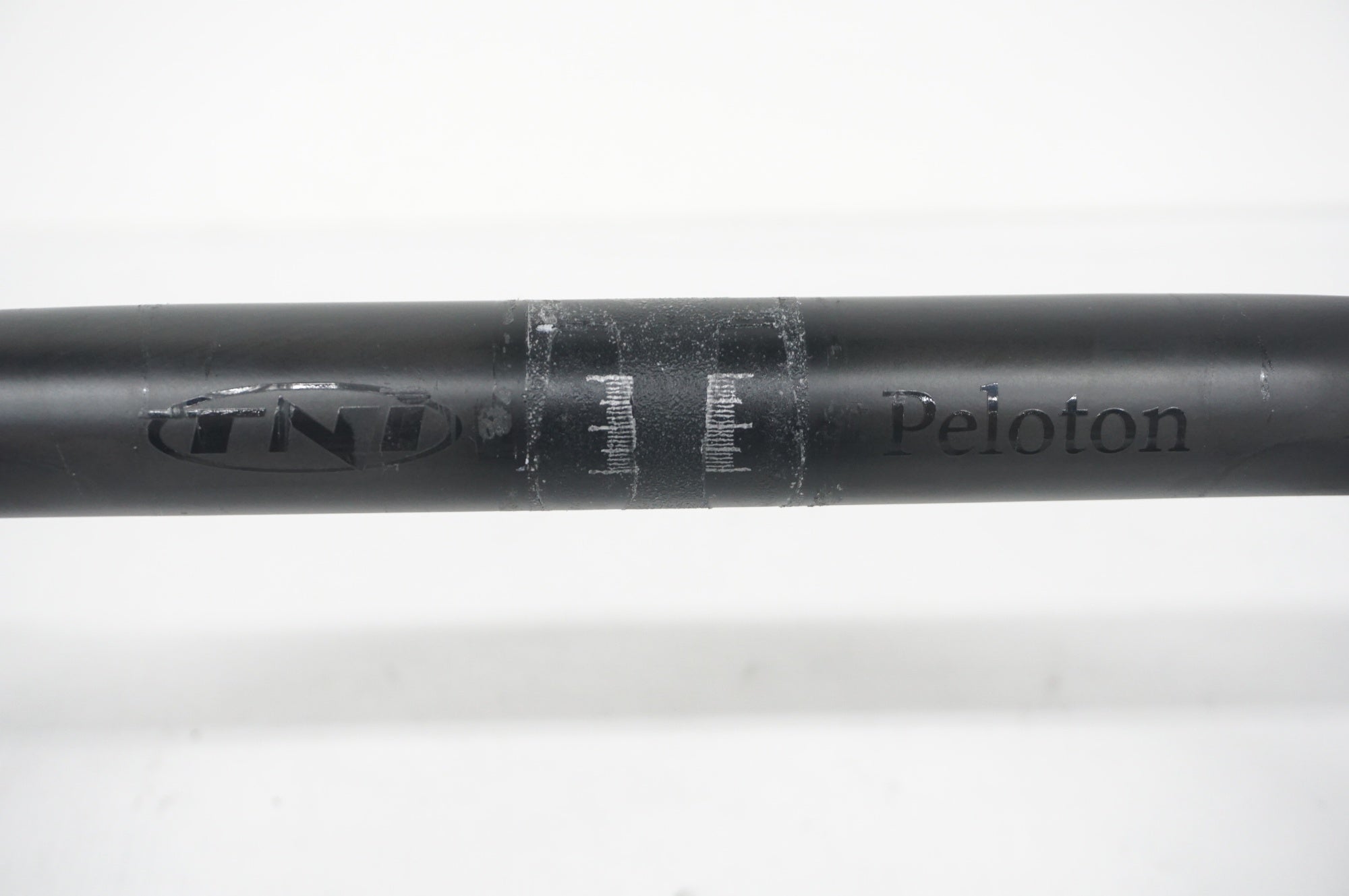 ジャンク TNI 「ティーエヌアイ」 PELOTON Φ31.8 c-c390mm ハンドル / 阪急塚口店