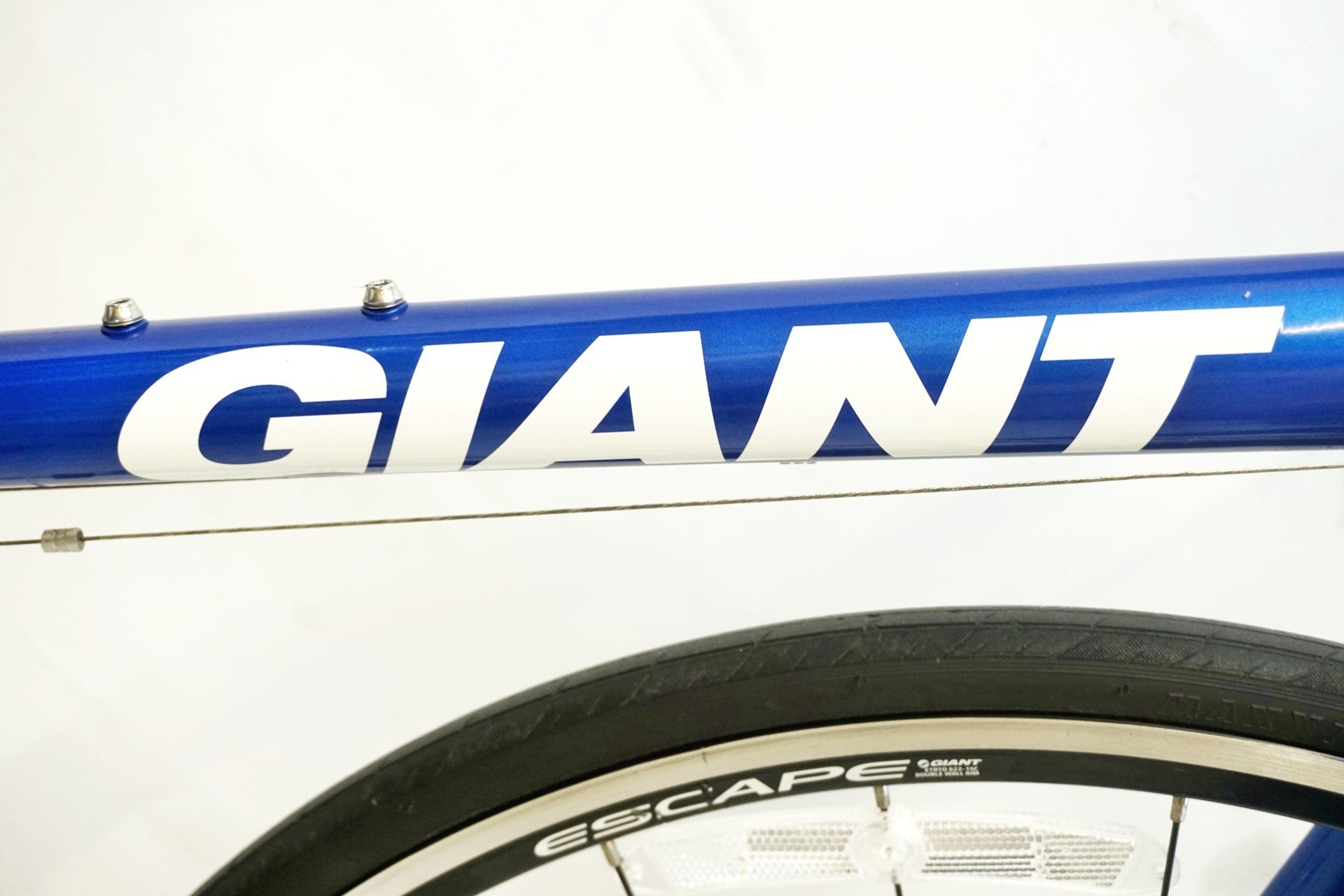 GIANT 「ジャイアント」 ESCAPE R3 2016年モデル クロスバイク / 有明ガーデン店