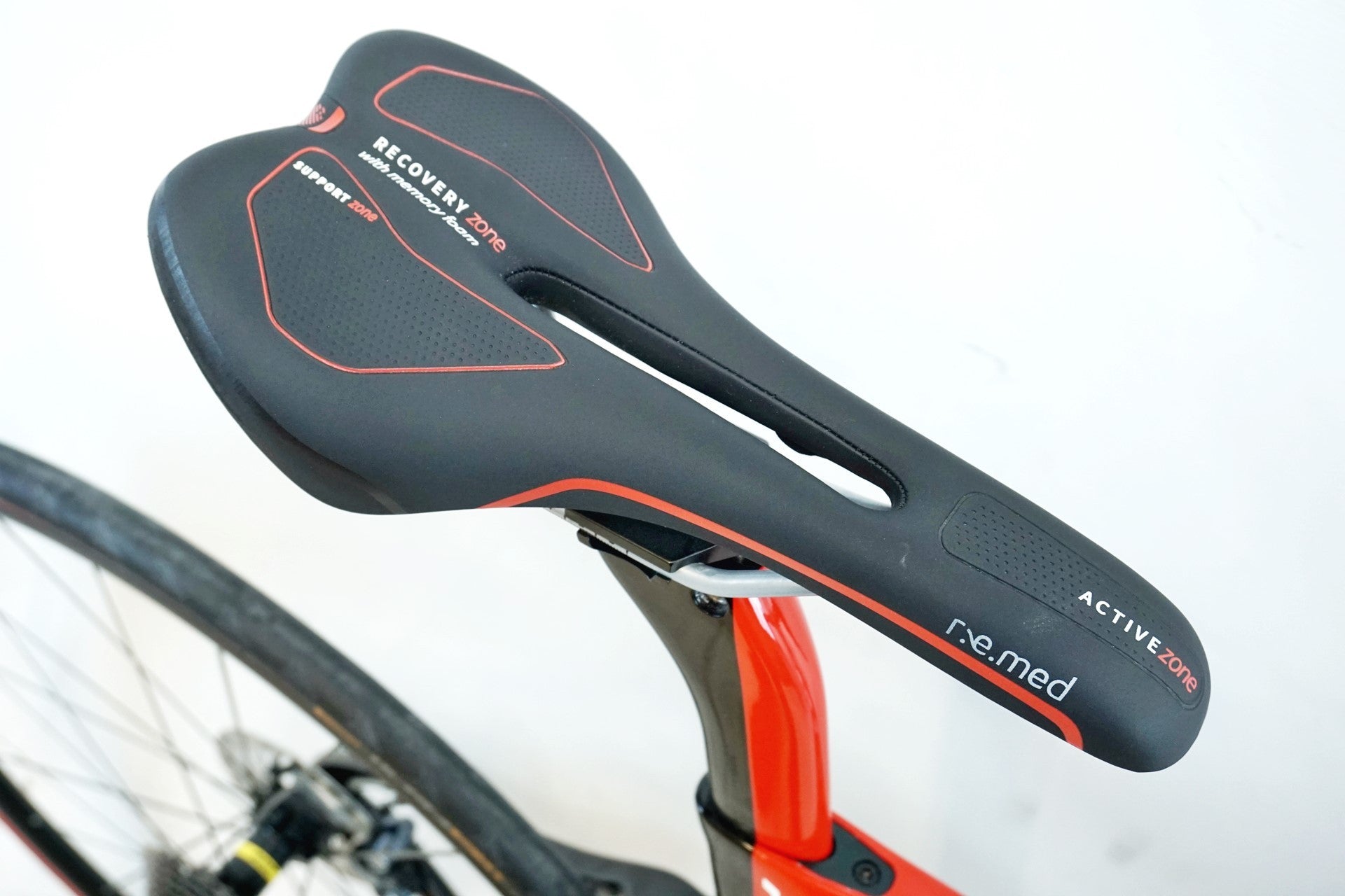 PINARELLO 「ピナレロ」 PRINCE DISK 2020年モデル ロードバイク