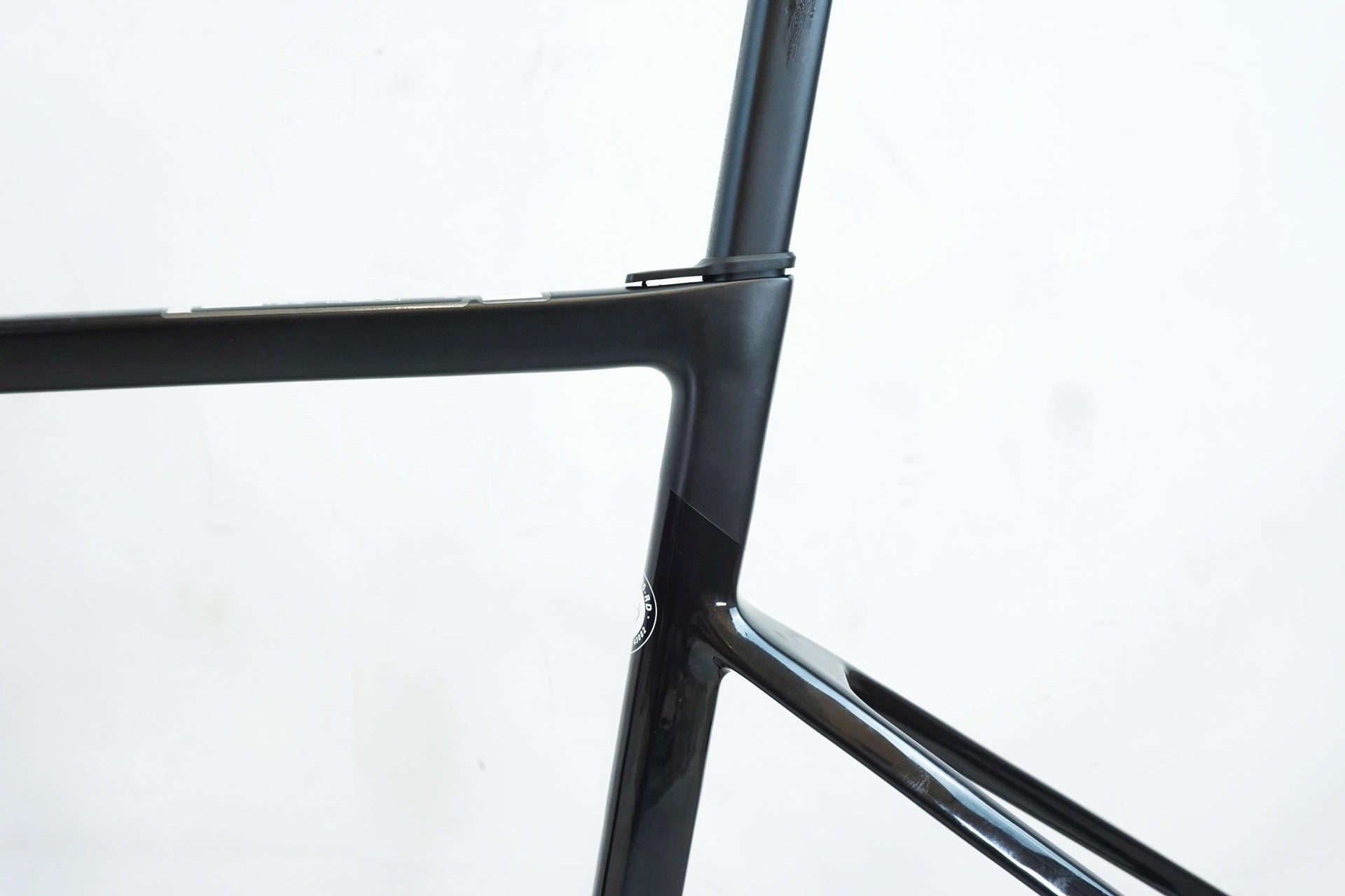FOCUS 「フォ-カス」 IZALCO MAX DISC 9 2022年モデル フレームセット