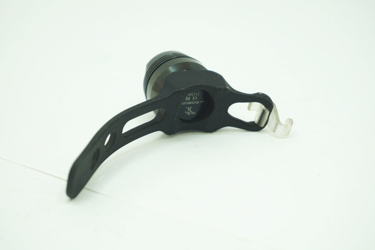 DUSON 「ドゥサン」 RUBY DIAMOND リアライト / 大阪美原北インター店