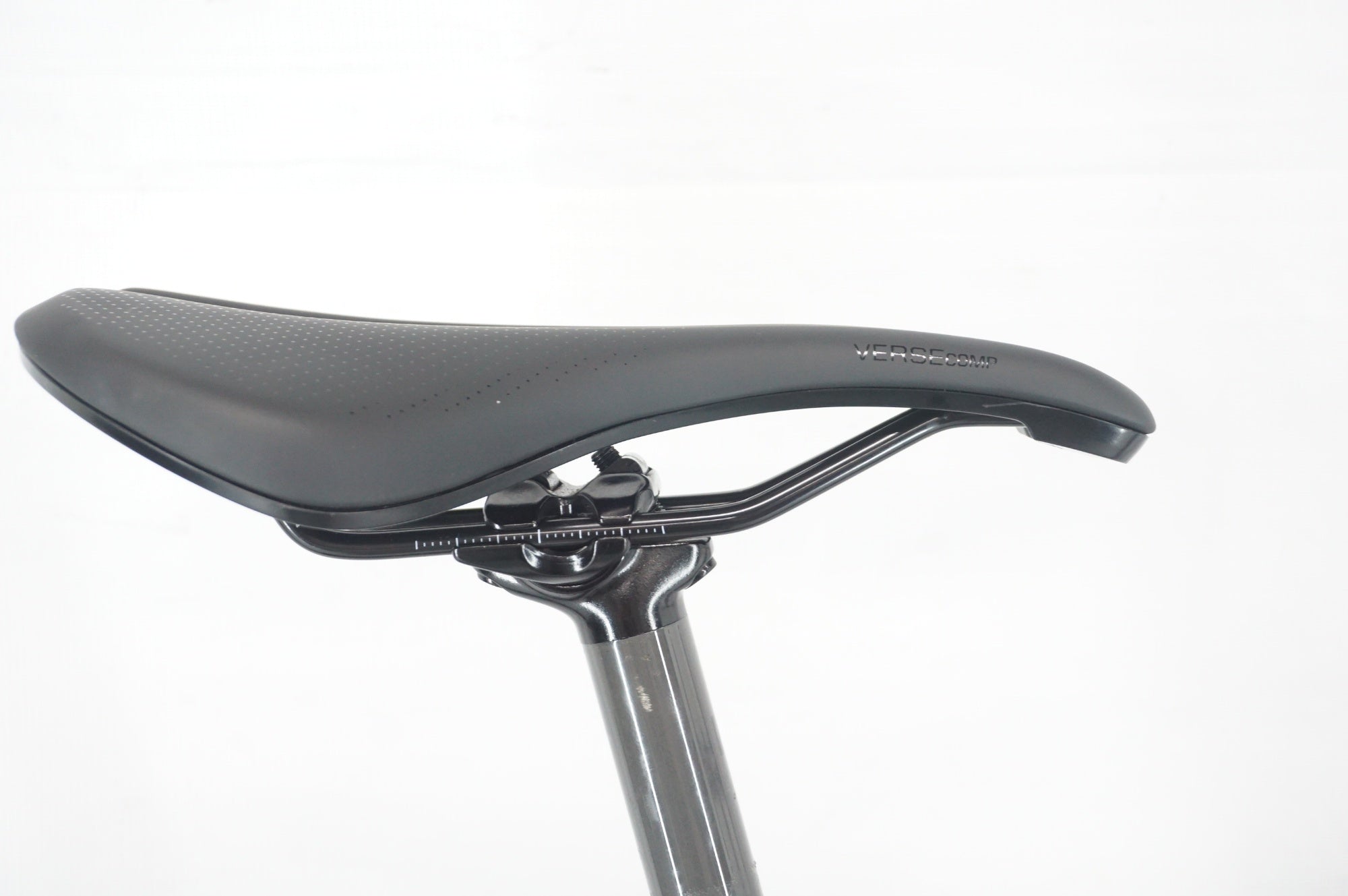TREK 「トレック」 CHECKPOINT SL5 2022-2023年モデル ロード