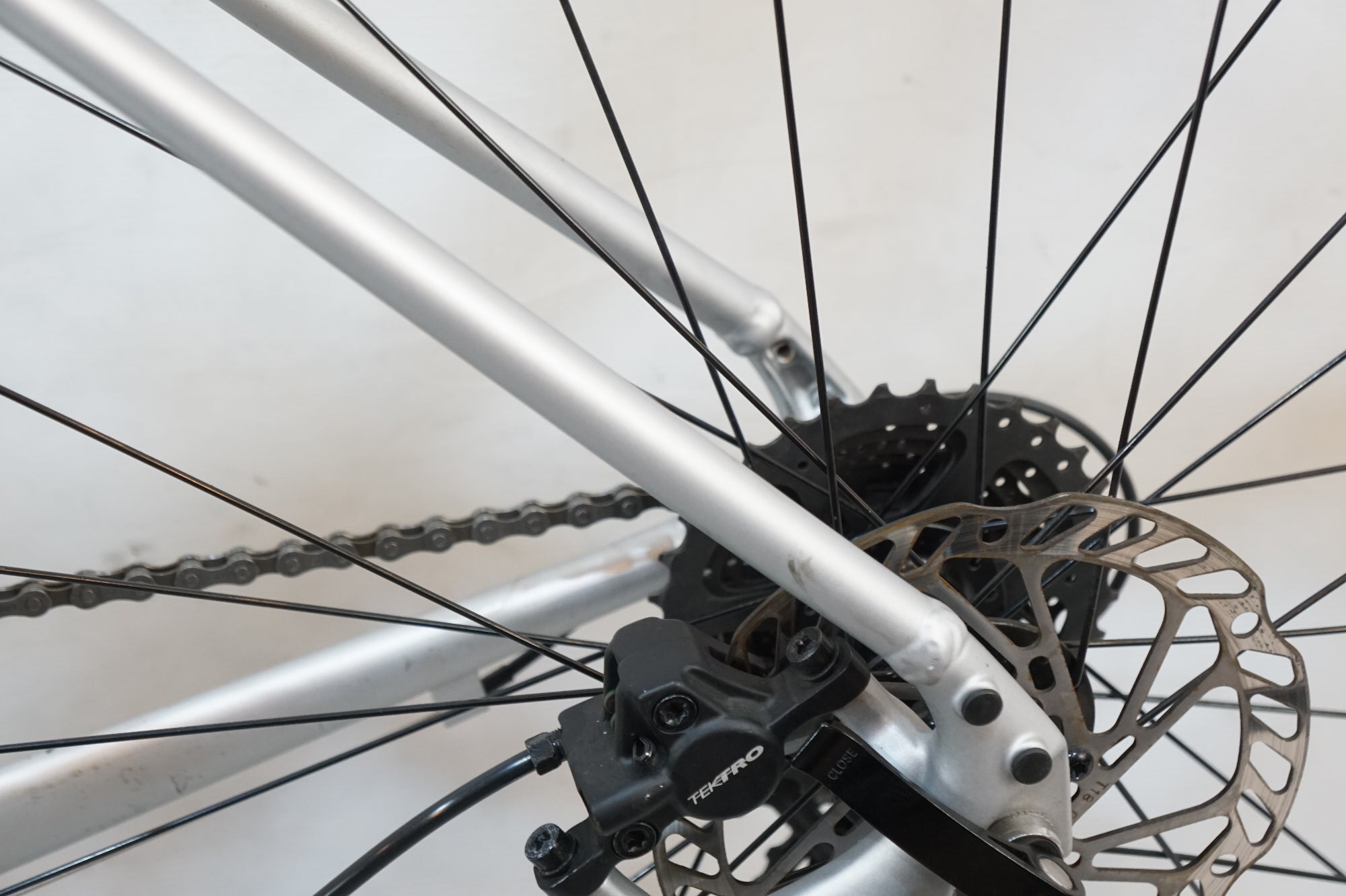 GIANT 「ジャイアント」 ESCAPE R DISC 2025年モデル クロスバイク / バイチャリ浦和ベース