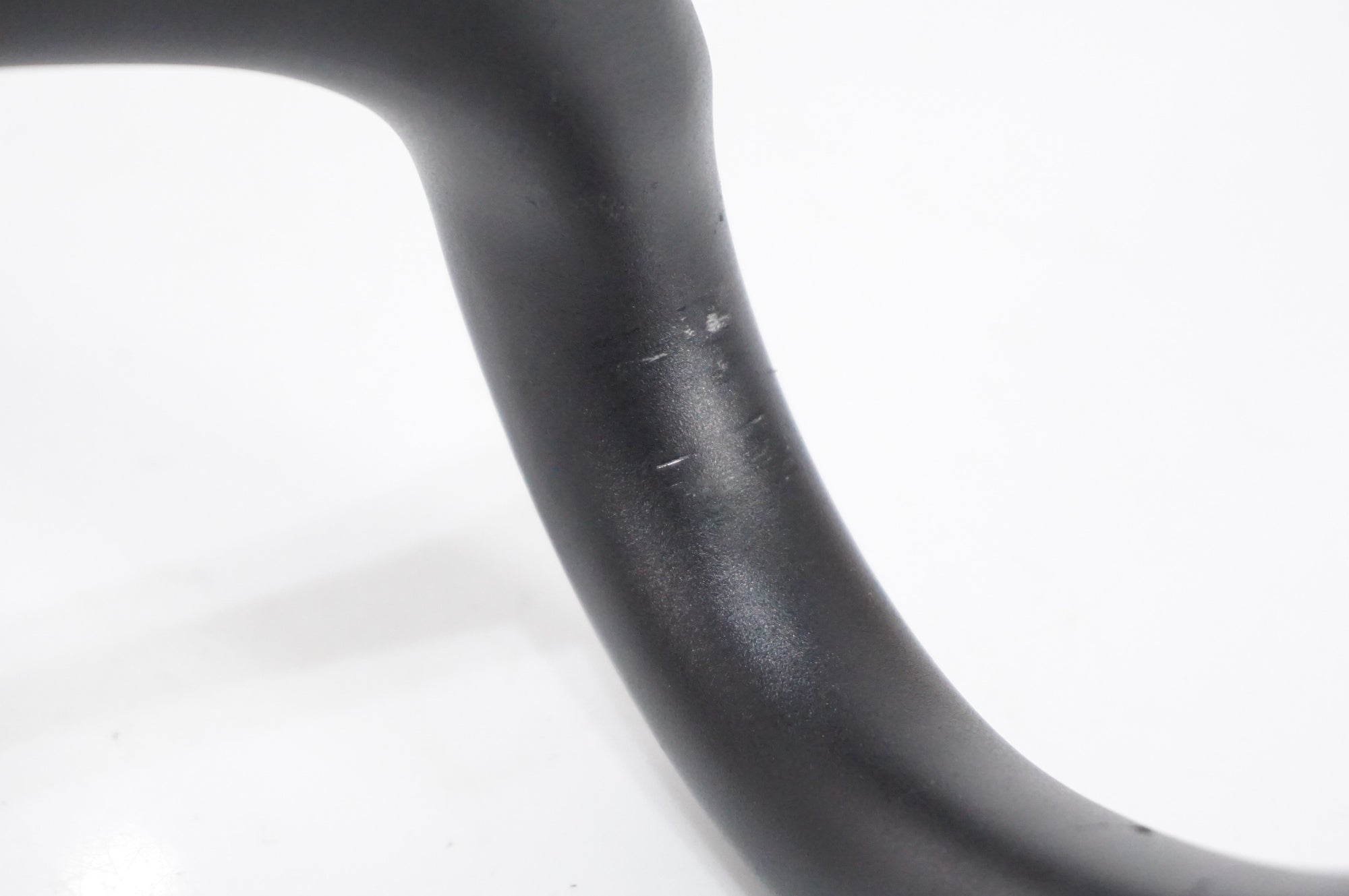 SHIMANO 「シマノ」 PRO VIBE AERO PURSUIT φ31.8 360mm ハンドル