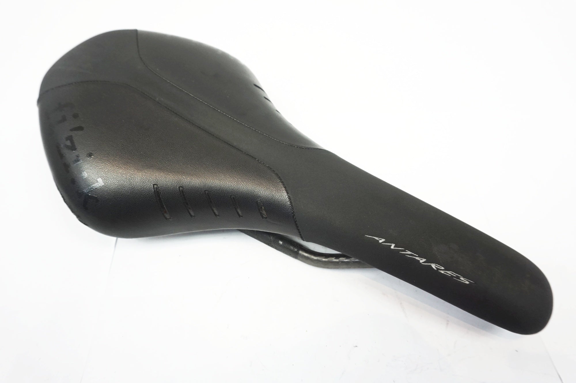 FIZIK 「フィジーク」 ANTARES R1 カーボンレール サドル / バイチャリ世田谷店