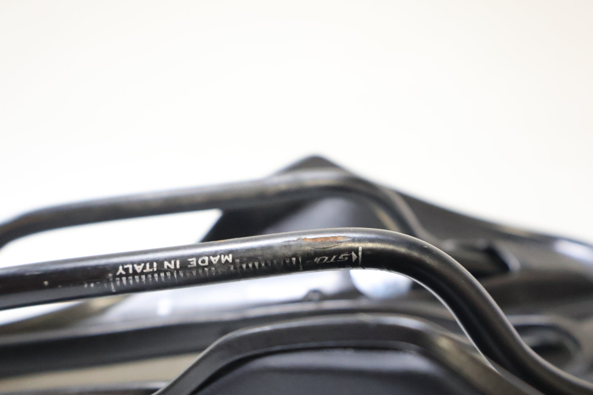 SELLE ITALIA 「セライタリア」 SLR BOOST SUPERFLOW S サドル / 高知店