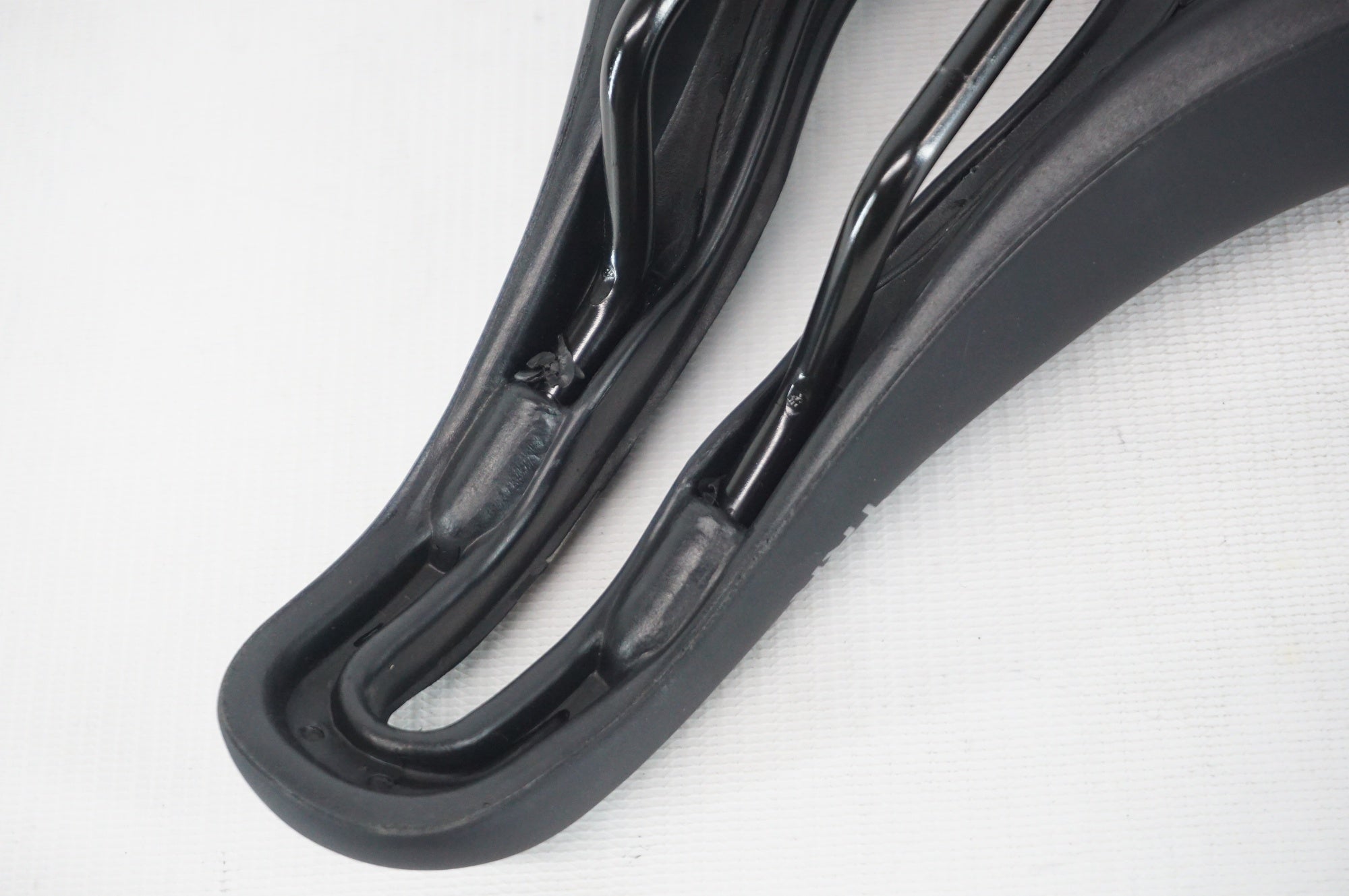 SELLE SMP 「セラエスエムピー」 LARGE サドル / 阪急塚口店