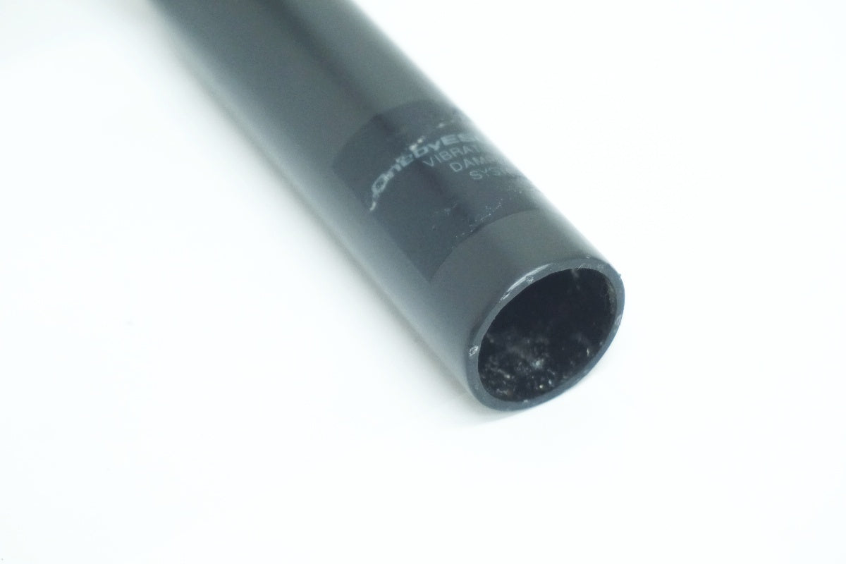 ONEBYESU 「ワンバイエス」 J-CARBON SUPER AGREE Φ31.8 390mm ハンドル / 大阪美原北インター店