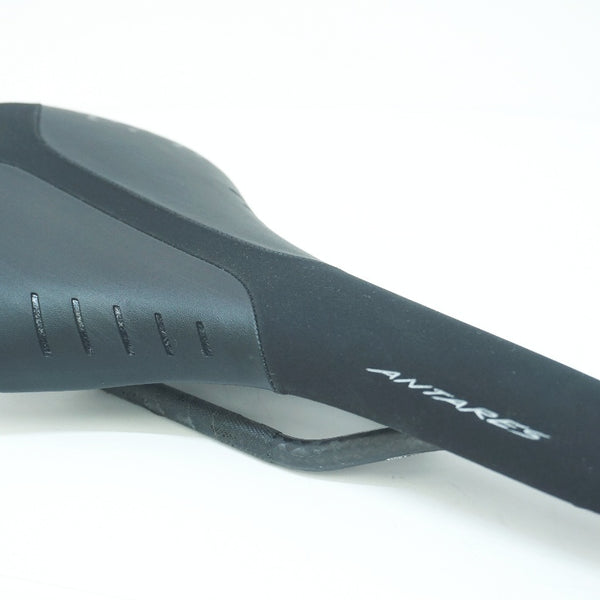 FIZIK 「フィジーク」 ANTARES R1 カーボンレール サドル / 大阪美原北