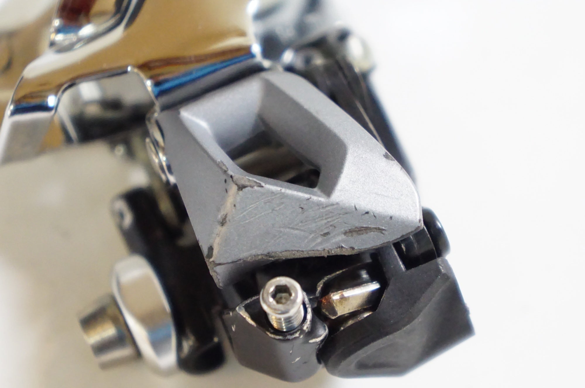 SHIMANO 「シマノ」 105 FD-R7000 フロントディレイラー / 熊谷本店