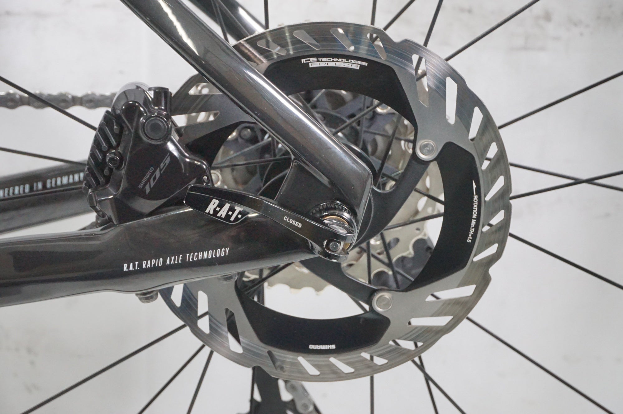 FOCUS 「フォーカス」 IZALCO MAX DISC 2020年モデル カスタム