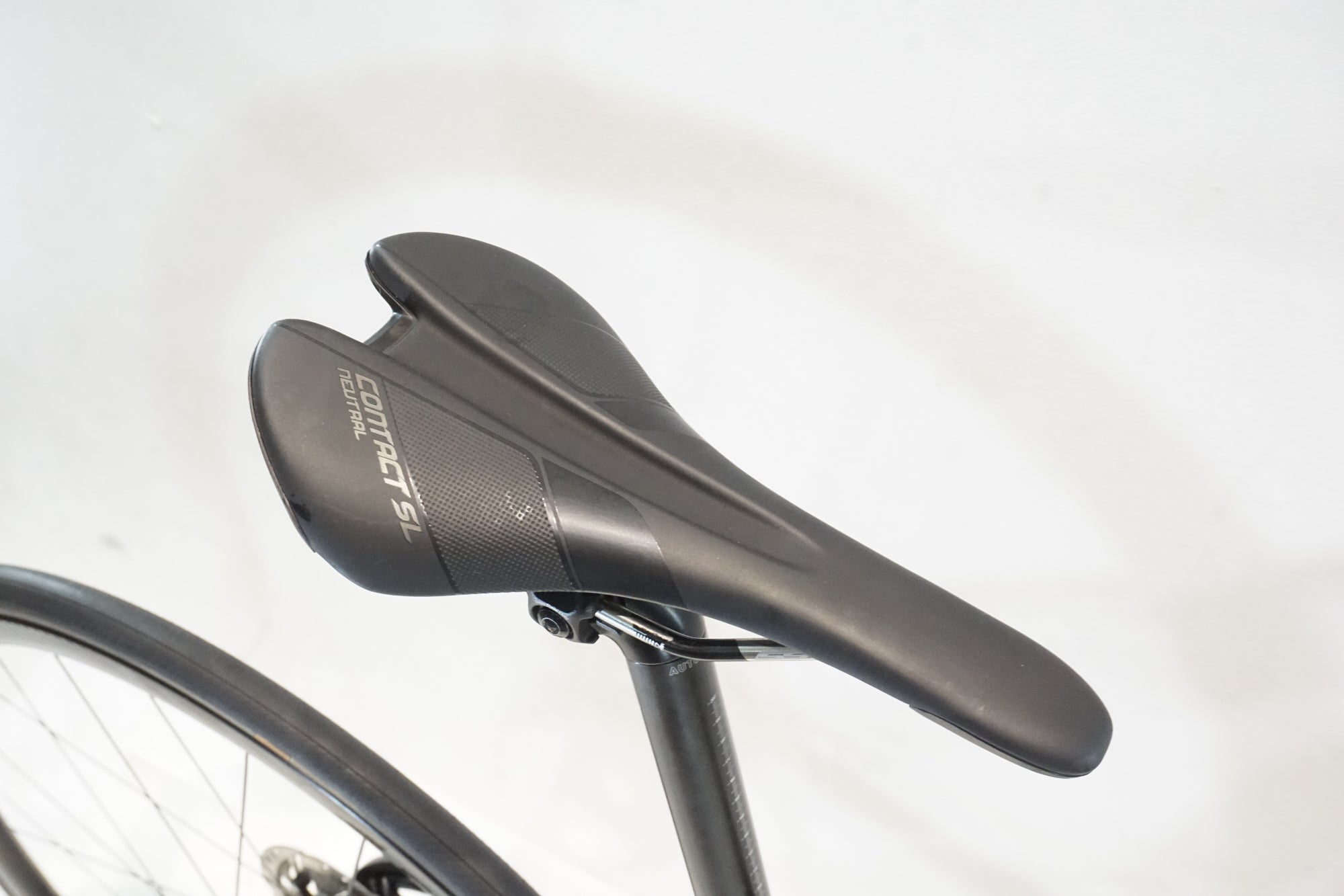 GIANT 「ジャイアント」 DEFY ADVANCED PRO0 2018年モデル
