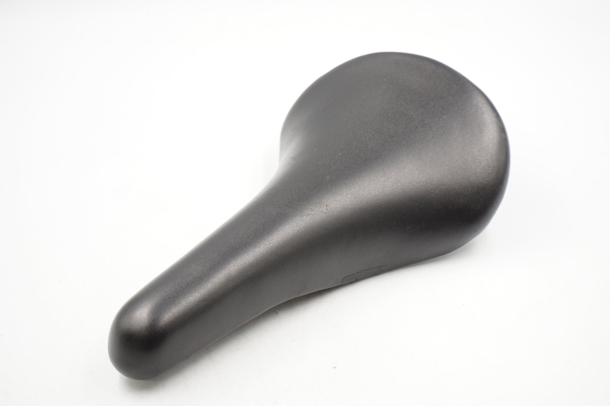 CIONLLI 「シャンリー」 サドル / 奈良店