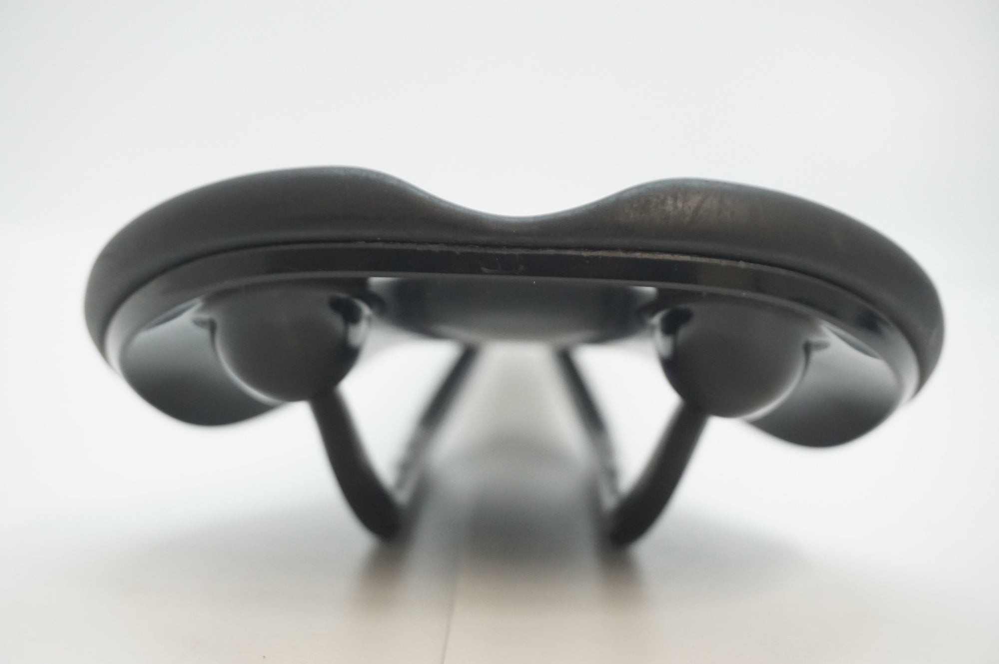 FABRIC 「ファブリック」 SCOOP PRO SHALLOW サドル / 福岡店