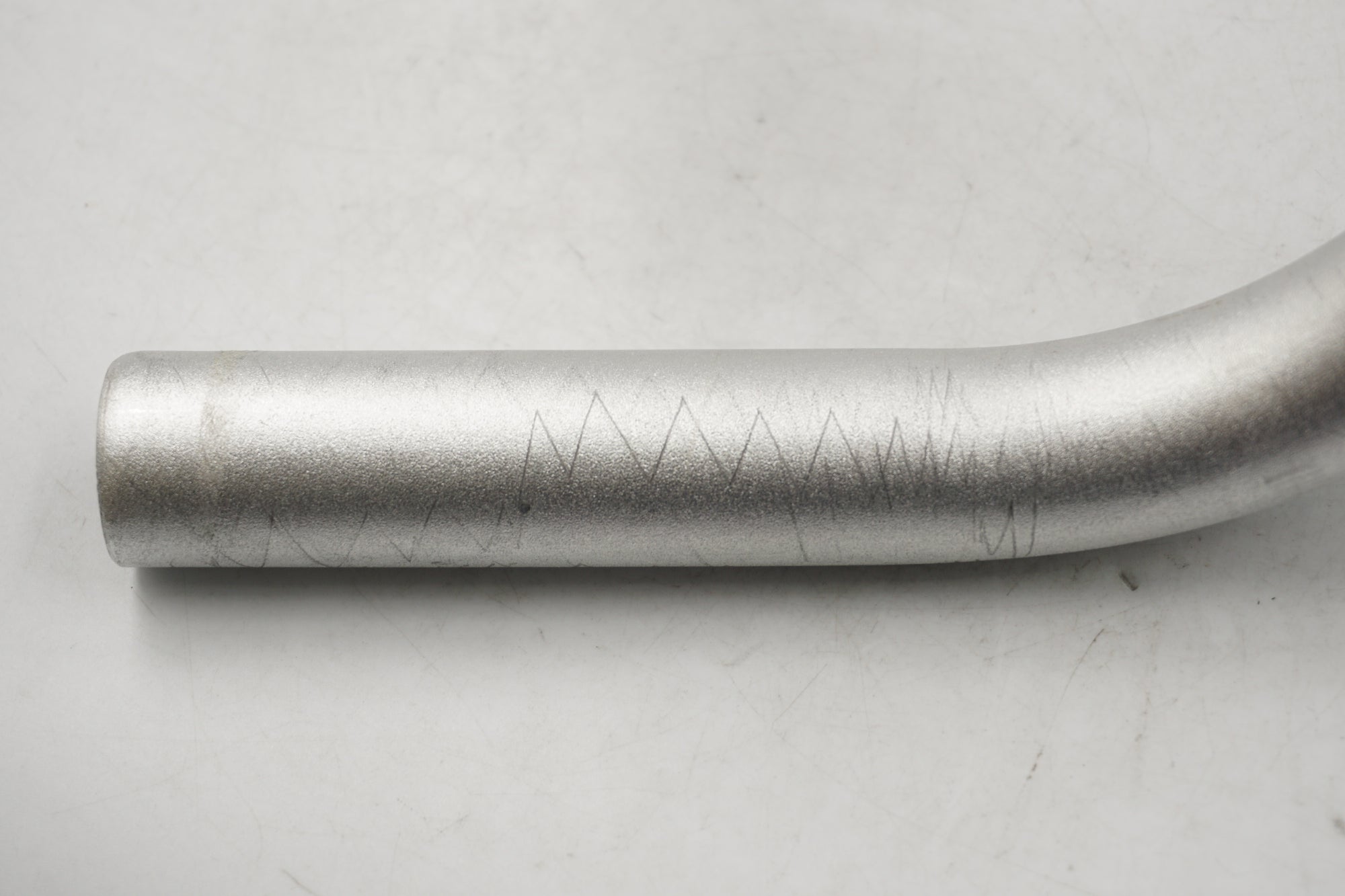 VELO 「ベロ」 ORANGE GRAND CRU Φ26.0 480mm ハンドル / 奈良店