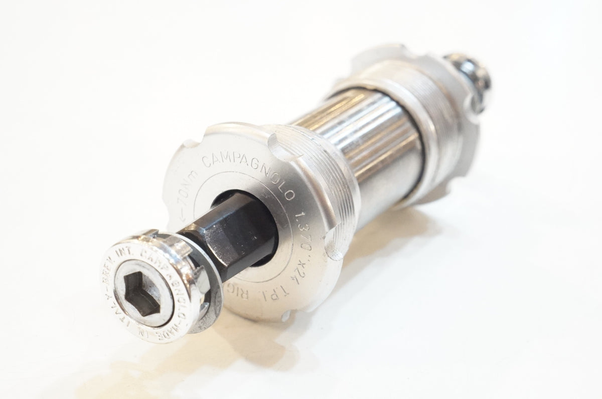 CAMPAGNOLO 「カンパニョーロ」 ボトムブラケット / 浦和ベース
